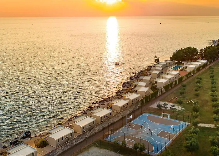 2 Bedroom Amazing In Novigrad *