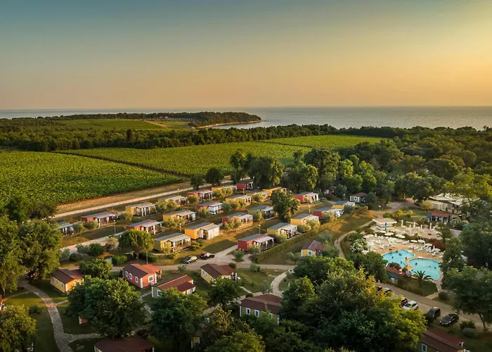 2 Bedroom Amazing In Novigrad Novigrad Istria