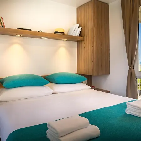 Stunning In Novigrad With Wifi Novigrad Istria